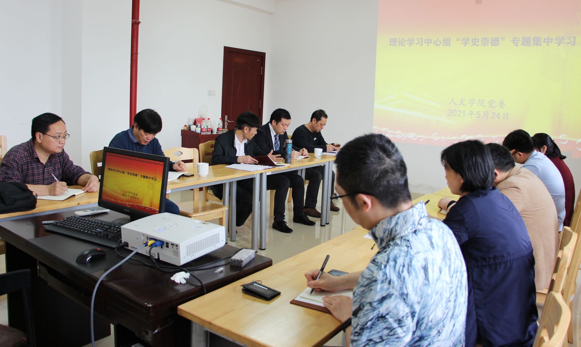 c5a5d6cd08564d688b23411ec206deb7.jpg c5a5d6cd08564d688b23411ec206deb7.jpg