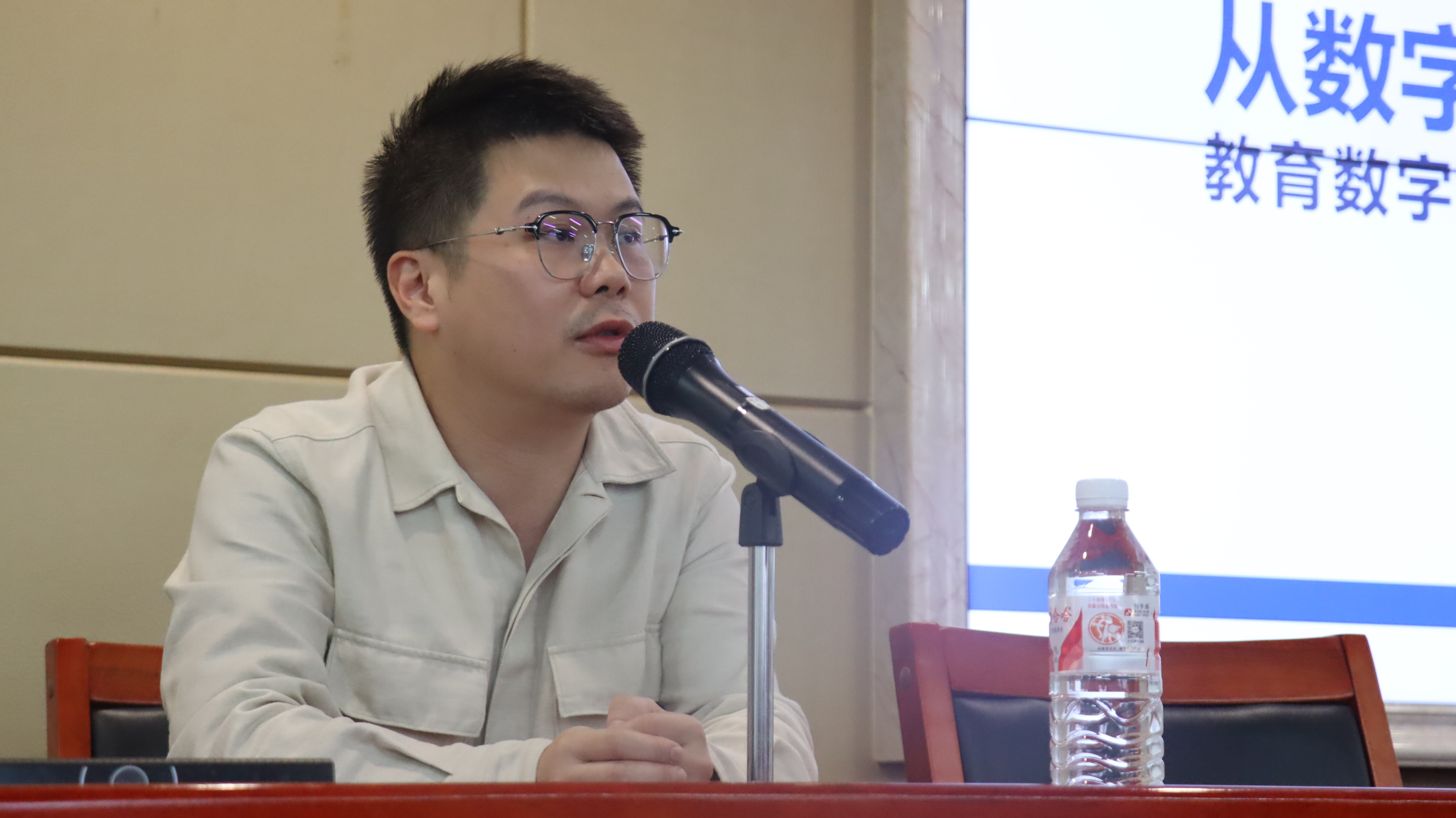 ca8085b8a6f34438859f5452164795d2.jpg ca8085b8a6f34438859f5452164795d2.jpg